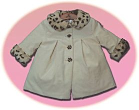 Baby girl's coat and bonnet